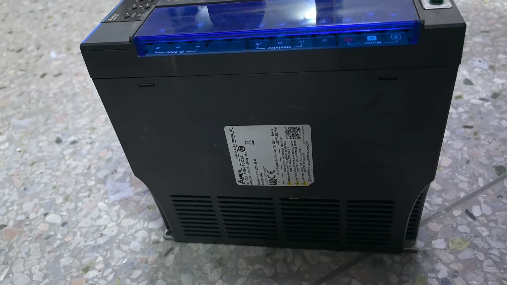 100% brand new original and genuine Delta ASD-E3-3023-L Frequency converters Drive Servo Motor