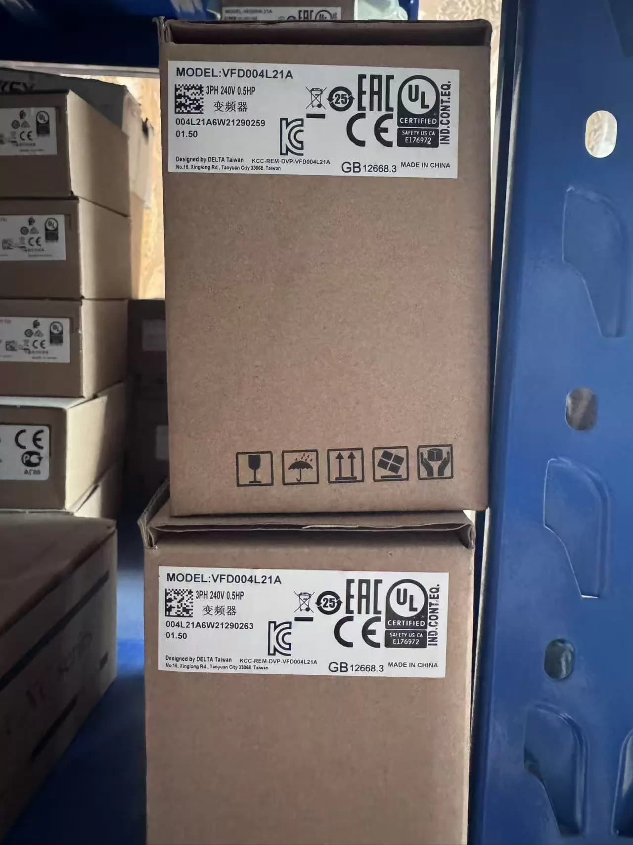 100% brand new original and genuine Delta VFD004EL21A Frequency converters Drive Servo Motor