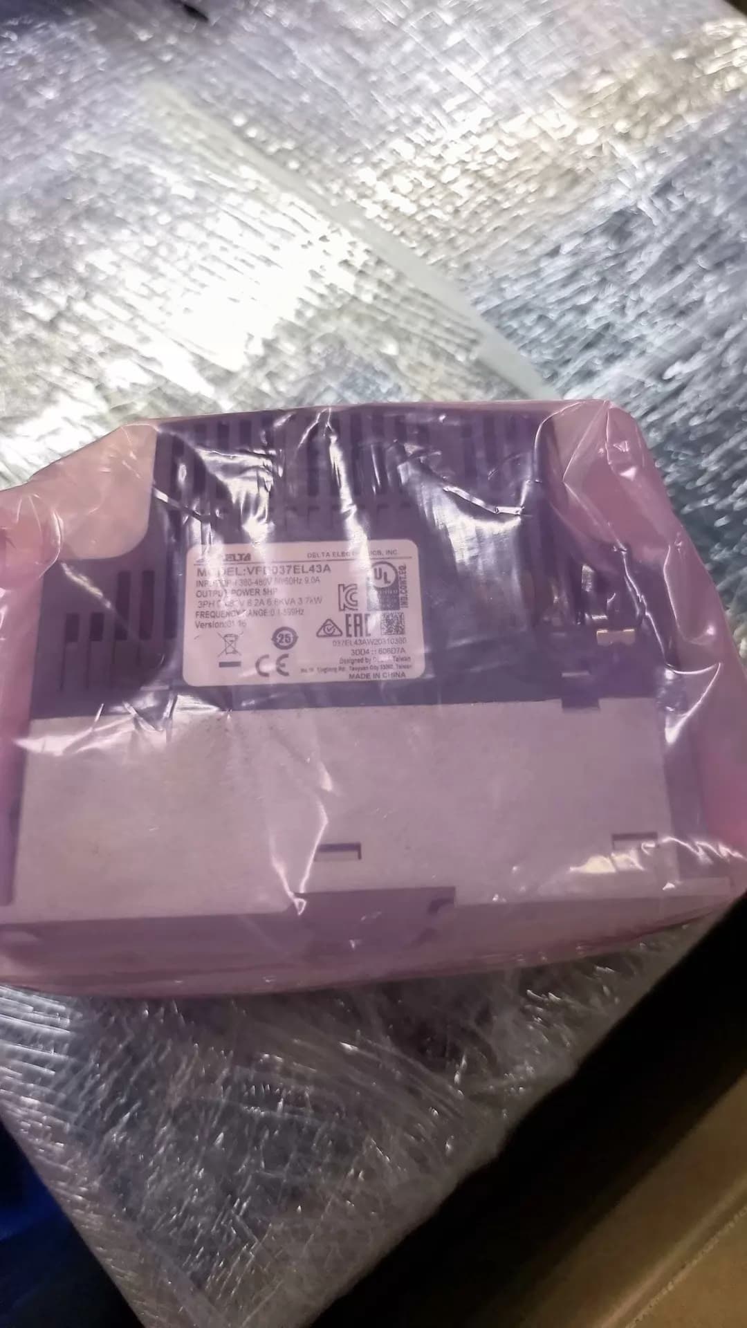 100% brand new original and genuine Delta VFD037EL43A Frequency converters Drive Servo Motor