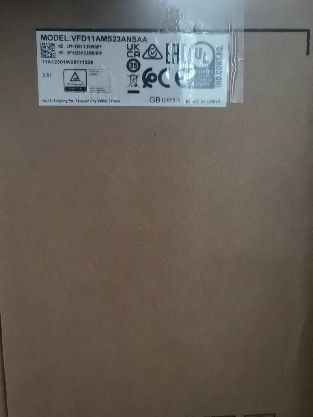100% brand new original and genuine Delta VFD11AMS23ANSAA 2.2KWthree-phase 220V Frequency converters Drive Servo Motor