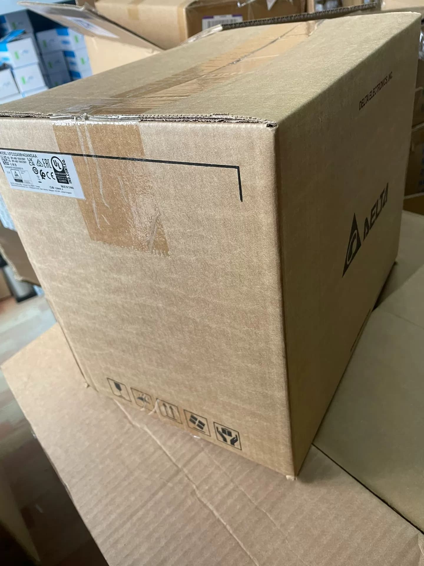 100% brand new original and genuine Delta VFD32AMH43ANSAA 15KW Frequency converters Drive Servo Motor