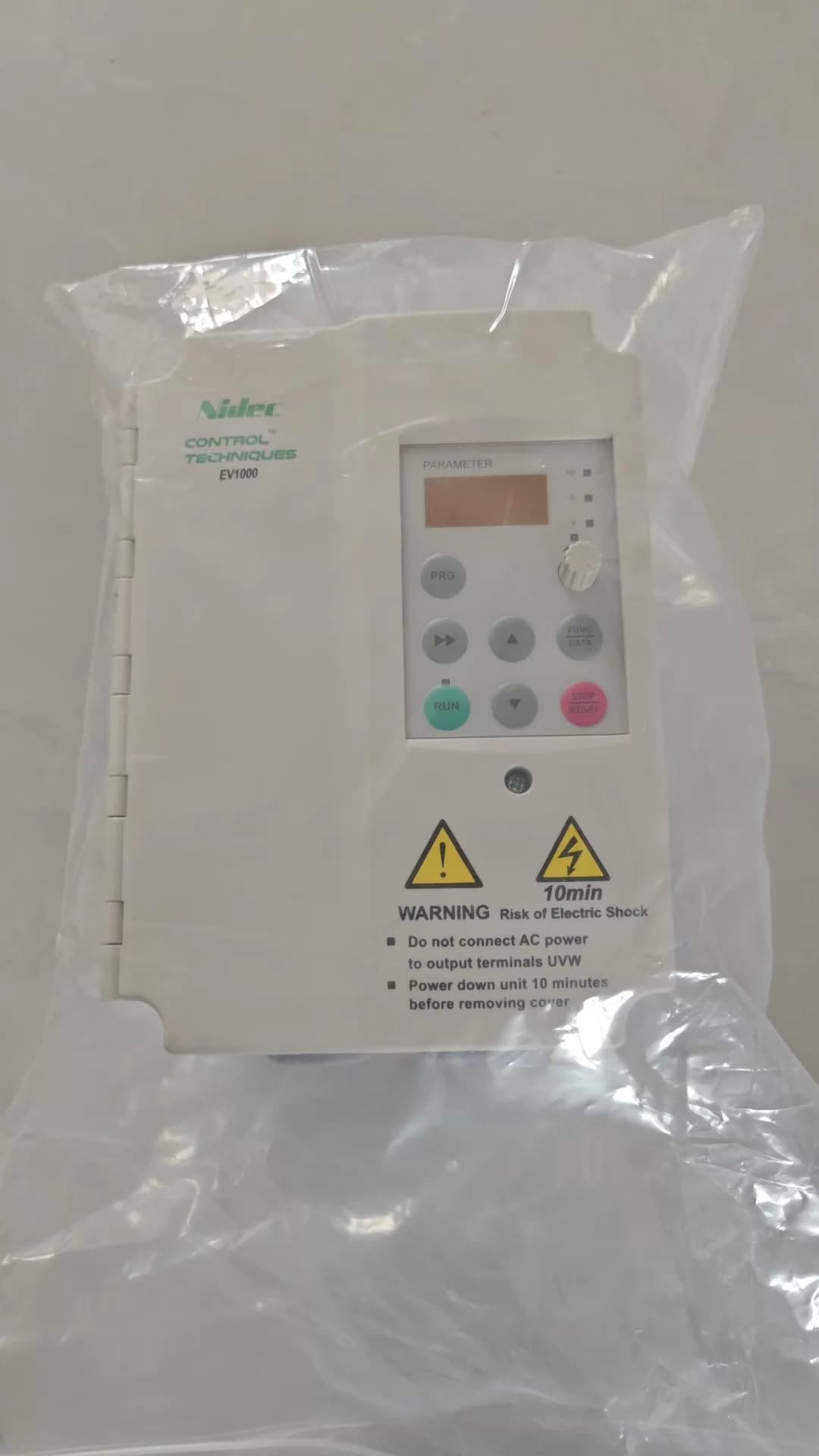 100% brand new original and genuine Emerson 1.5KW/380V: EV1000-4T0015G Frequency converters Drive Servo Motor