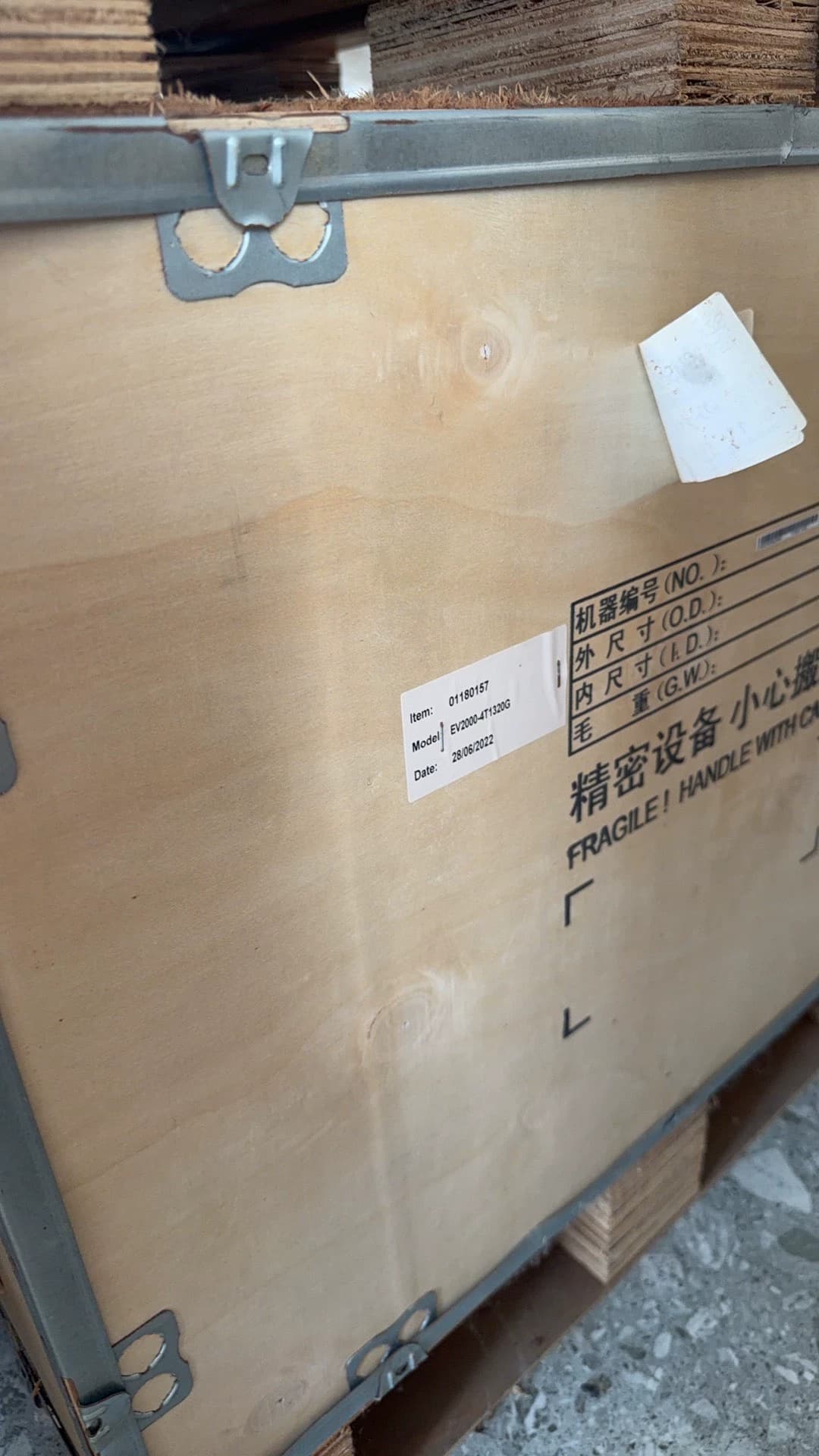 100% brand new original and genuine Emerson 132KW/380V:EV2000-4T1320G Frequency converters Drive Servo Motor