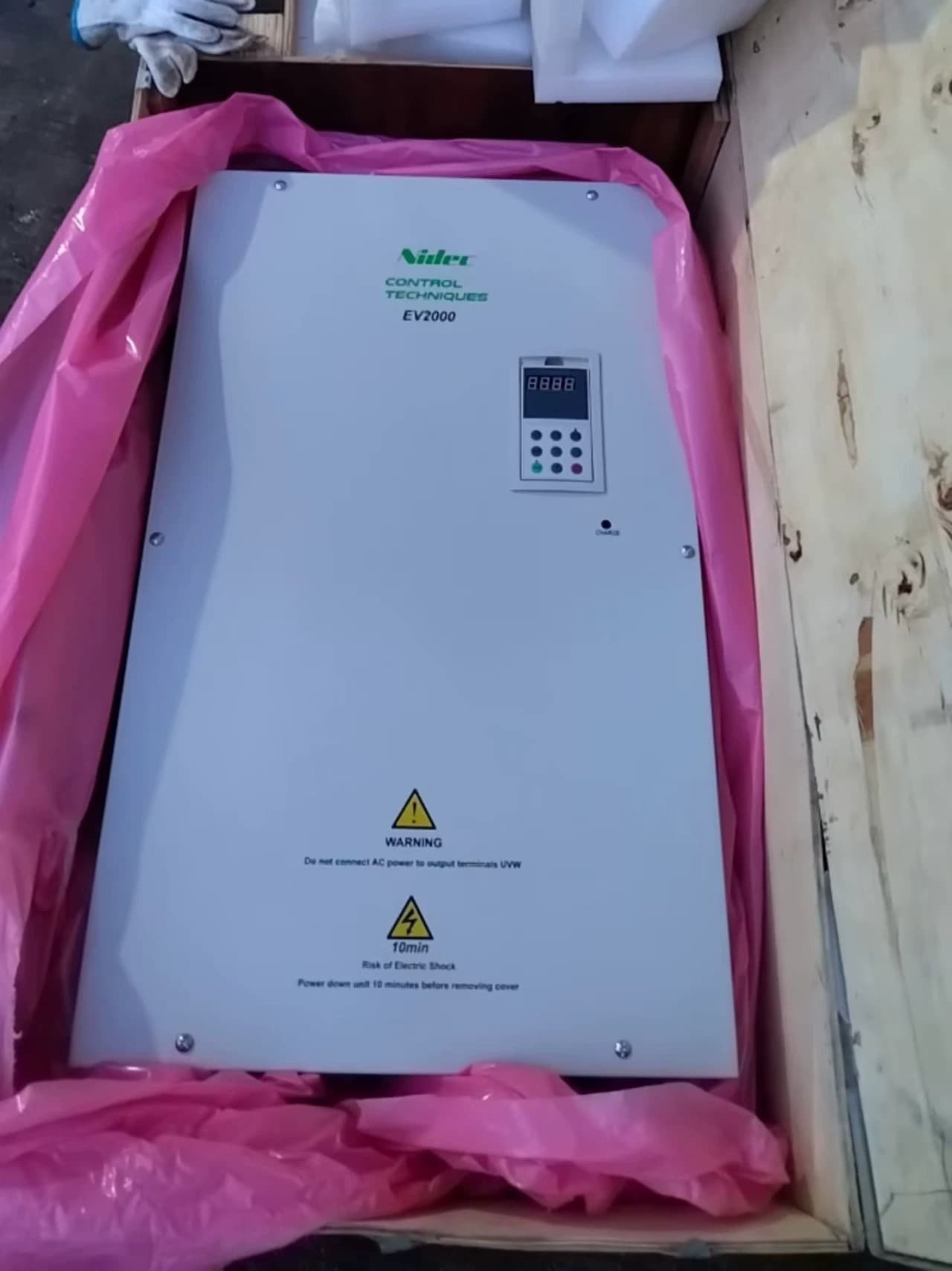 100% brand new original and genuine Emerson 160KW/380V:EV2000-4T1600G Frequency converters Drive Servo Motor