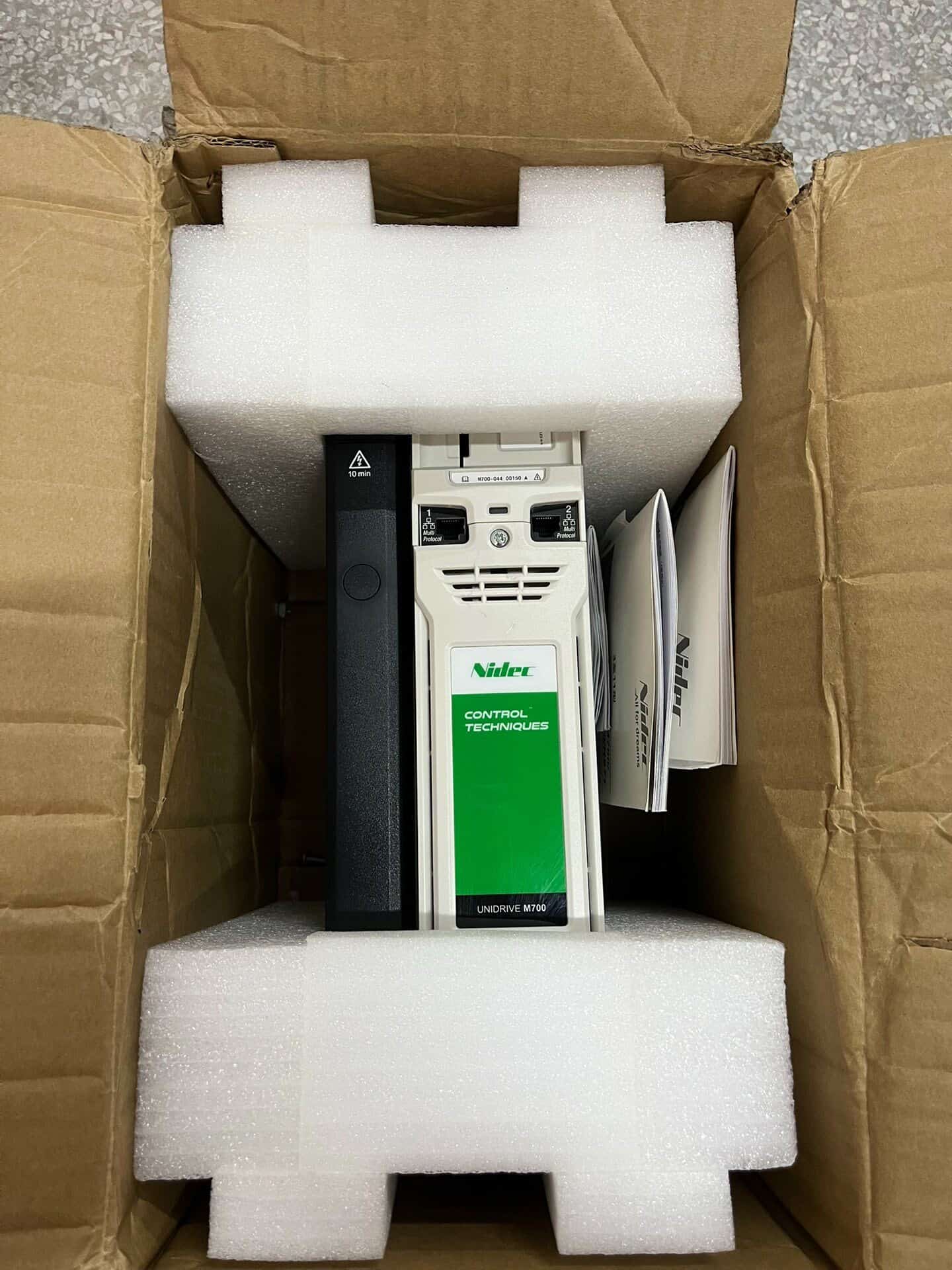 100% brand new original and genuine Emerson M700-03400031A Frequency converters Drive Servo Motor