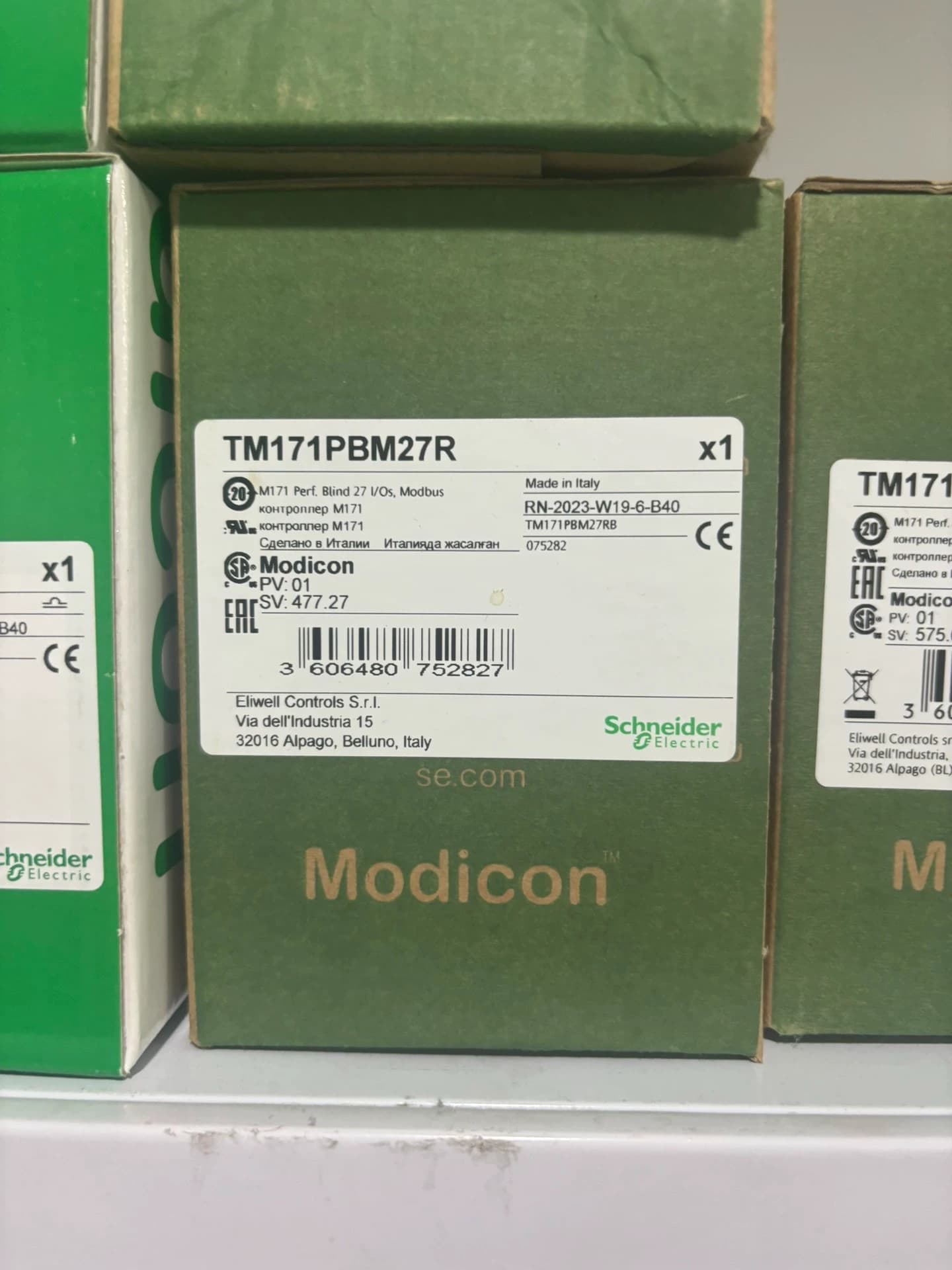 100% brand new, original and genuine Schneider TM171PBM27R Frequency converters, circuit breakers, contactors, protective devices