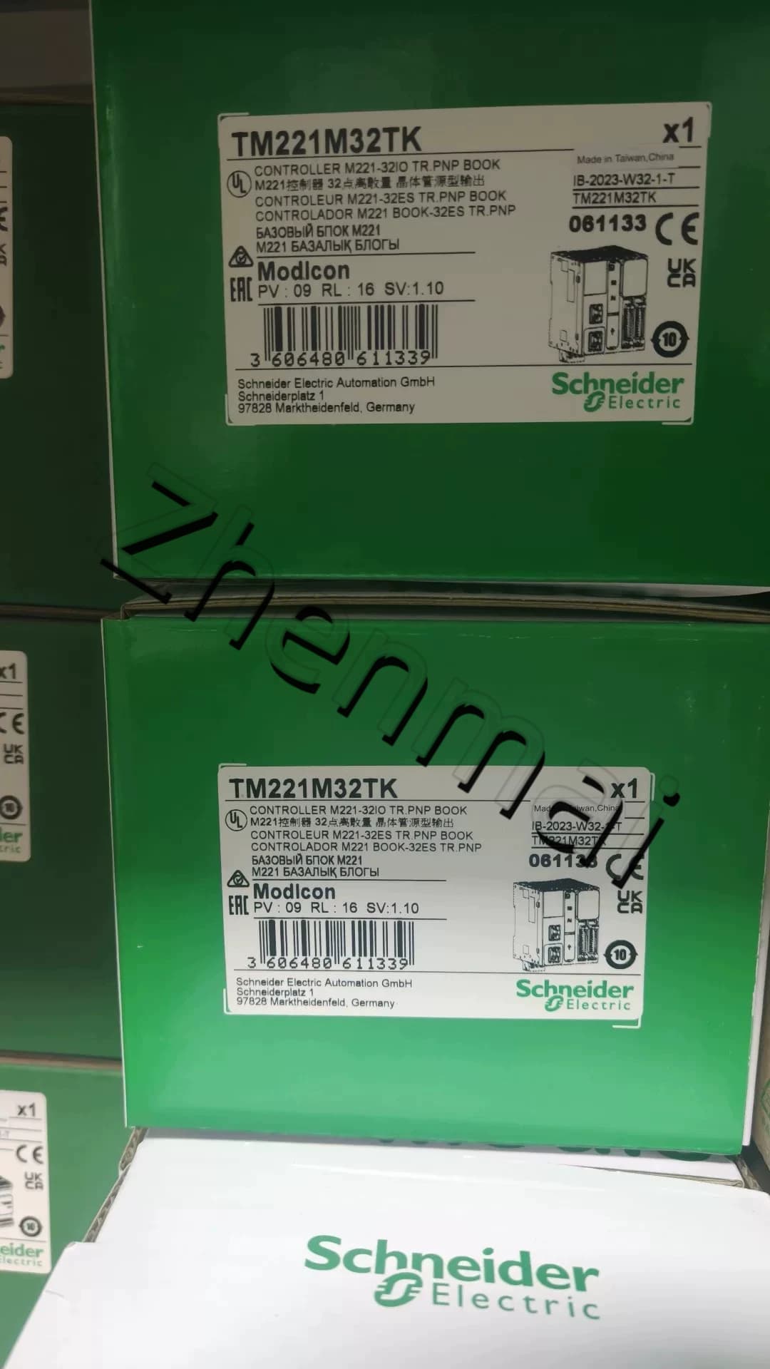 100% brand new, original and genuine Schneider TM221M32TK Frequency converters, circuit breakers, contactors, protective devices