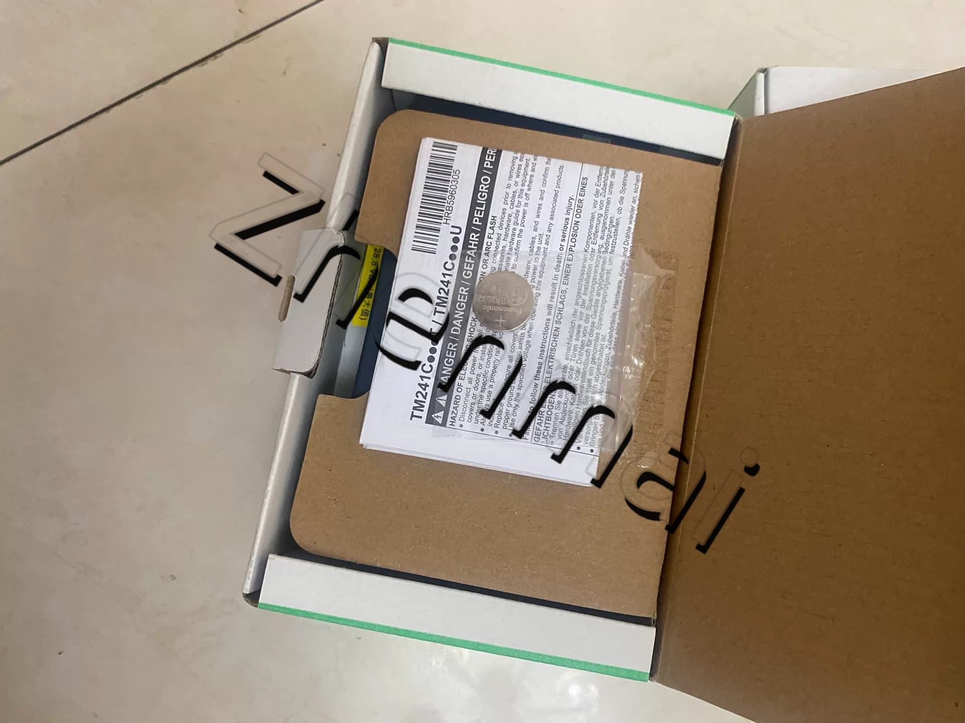 100% brand new, original and genuine Schneider TM241C24R Frequency converters, circuit breakers, contactors, protective devices