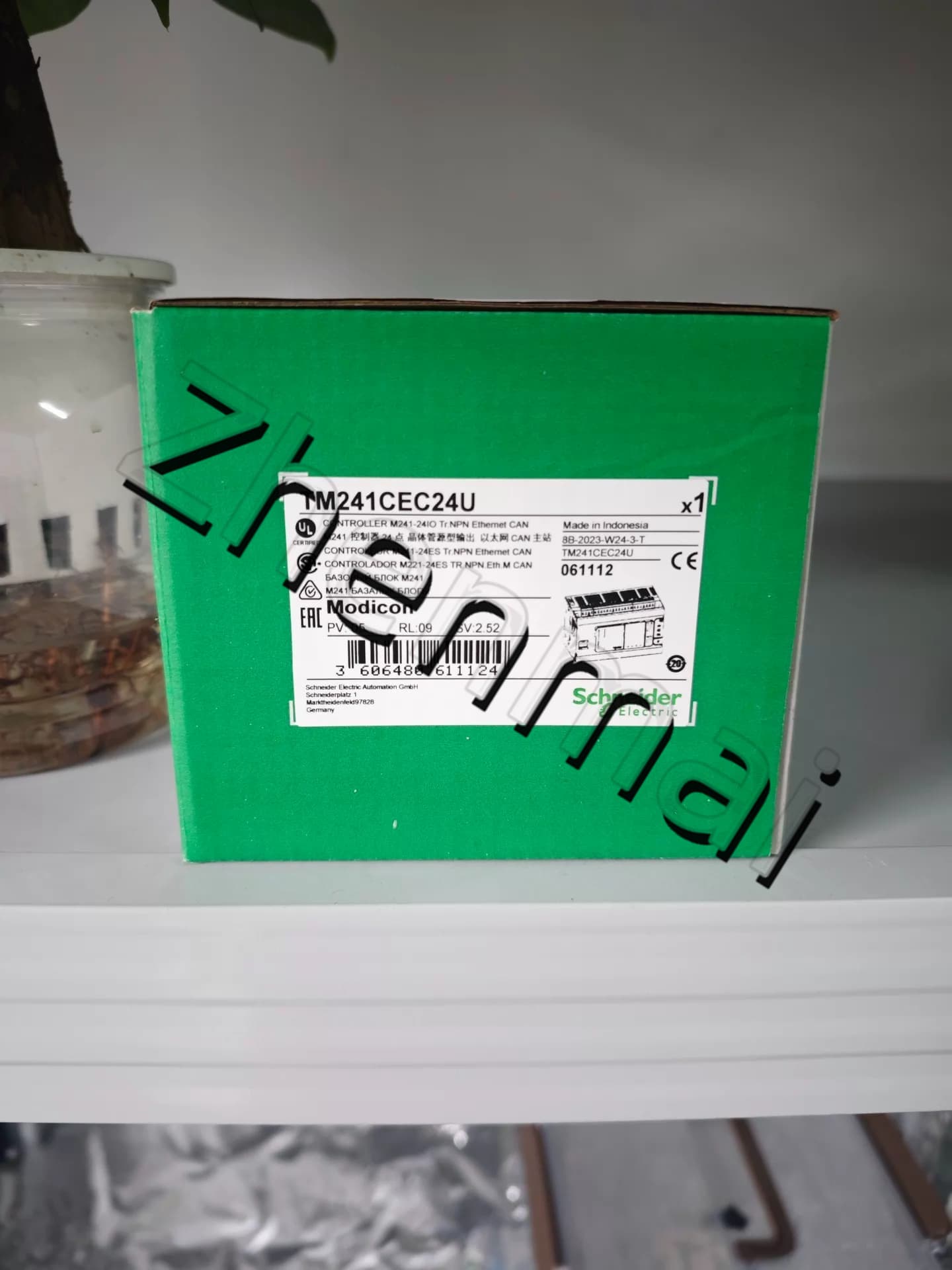 100% brand new, original and genuine Schneider TM241CEC24U Frequency converters, circuit breakers, contactors, protective devices