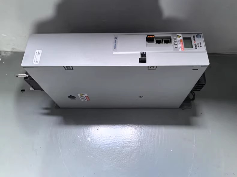 2198-P208 Kinetix 5700 servo, brand new and genuine Fast delivery