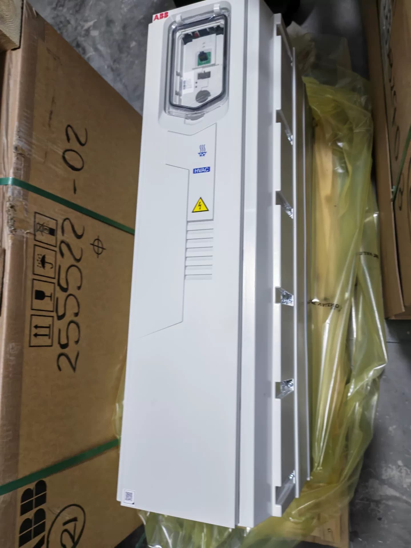 ACH580-31-065A-4+B056 ABB Variable-frequency drives, DC variable-speed drives, servo drives