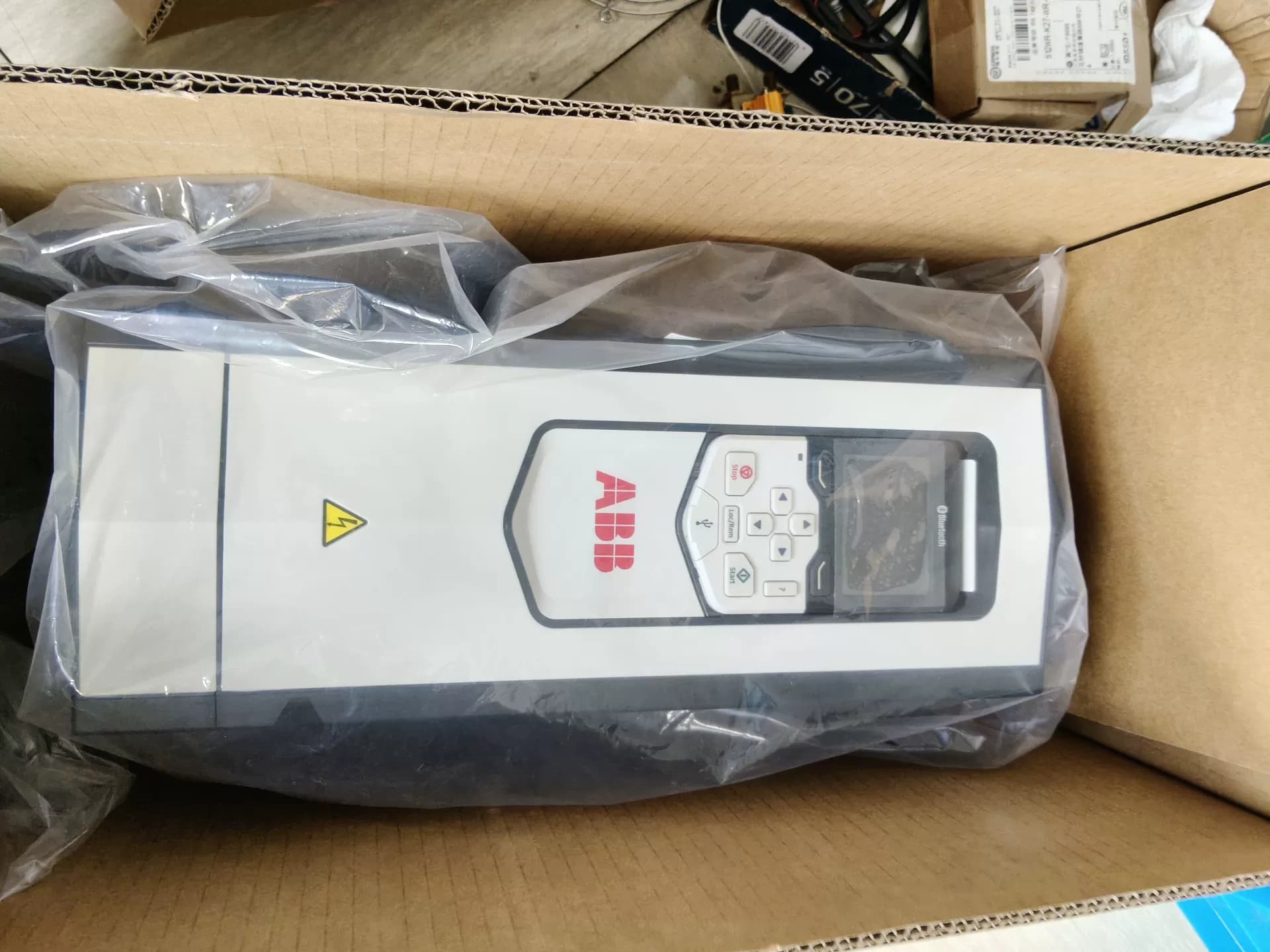 ACS880-104-0470A-3 ABB Variable-frequency drives, DC variable-speed drives, servo drives
