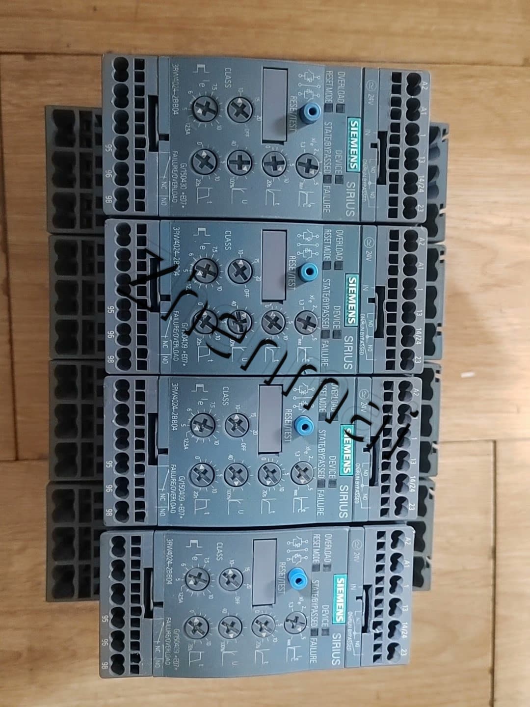 Brand-new, genuine, factory-direct Siemens 3RW4027-1BB05 Soft Starter SIRIUS SOFT STARTER