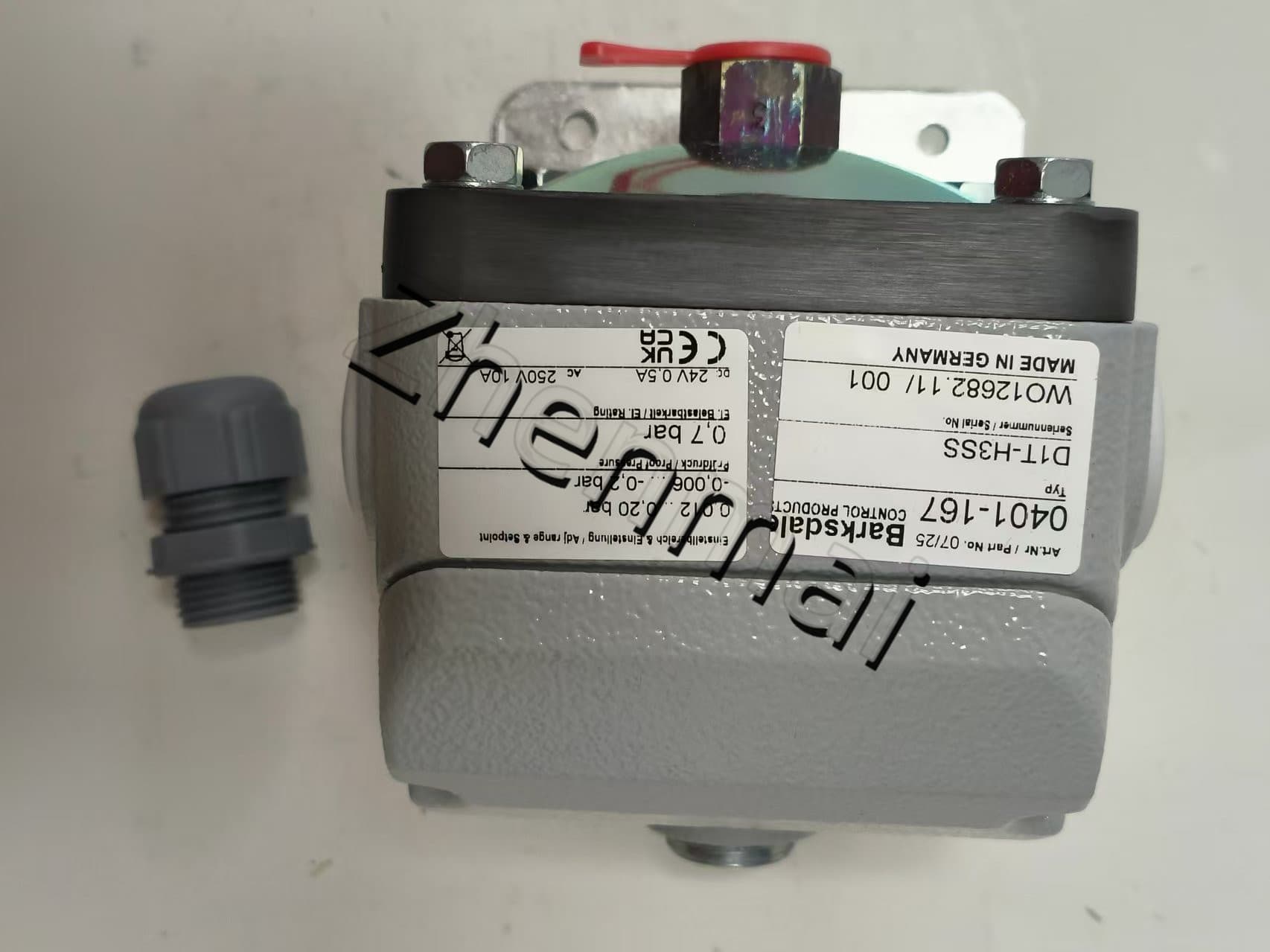 Brand New Original Barksdale 0401-167 D1T-H3SS Pressure sensor Level switch Flow switch Pressure switch Fast Shipping