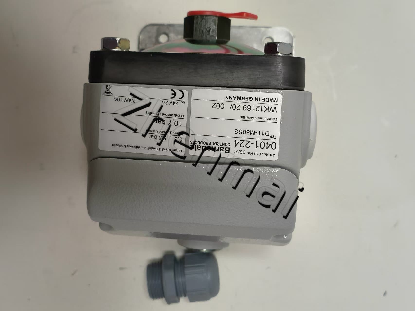Brand New Original Barksdale 0401-224  D1T-M80SS Pressure sensor Level switch Flow switch Pressure switch Fast Shipping