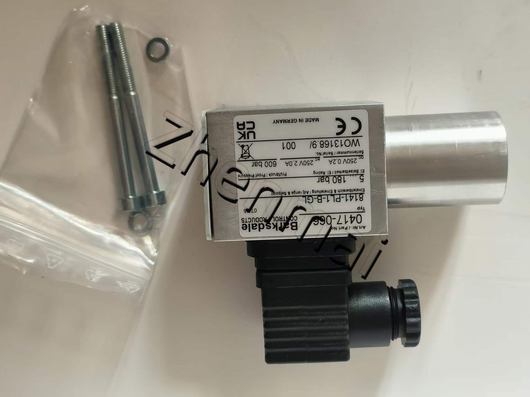 Brand New Original Barksdale 0417-066 8141-PL1-B-GL Pressure sensor Level switch Flow switch Pressure switch Fast Shipping