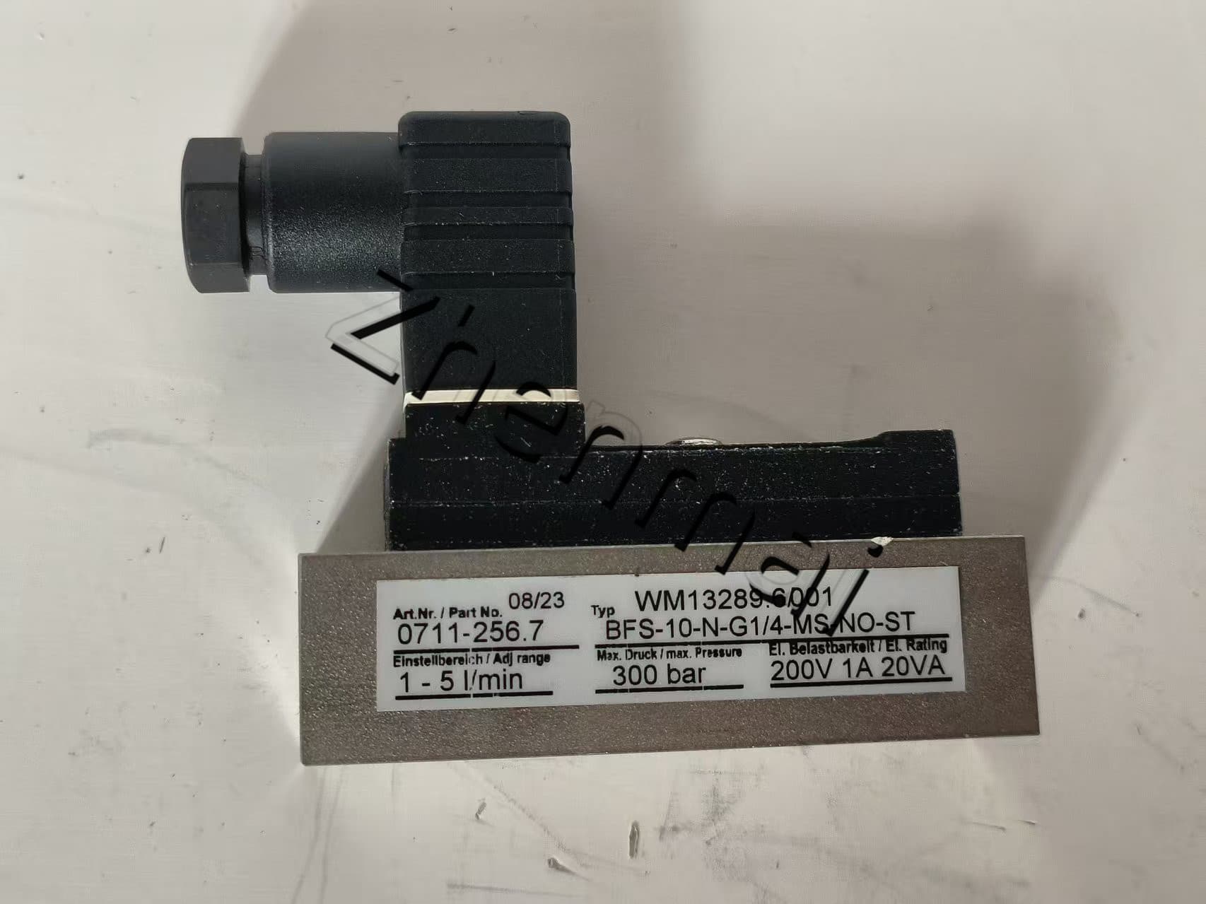 Brand New Original Barksdale 0711-256.7 Pressure sensor Level switch Flow switch Pressure switch Fast Shipping