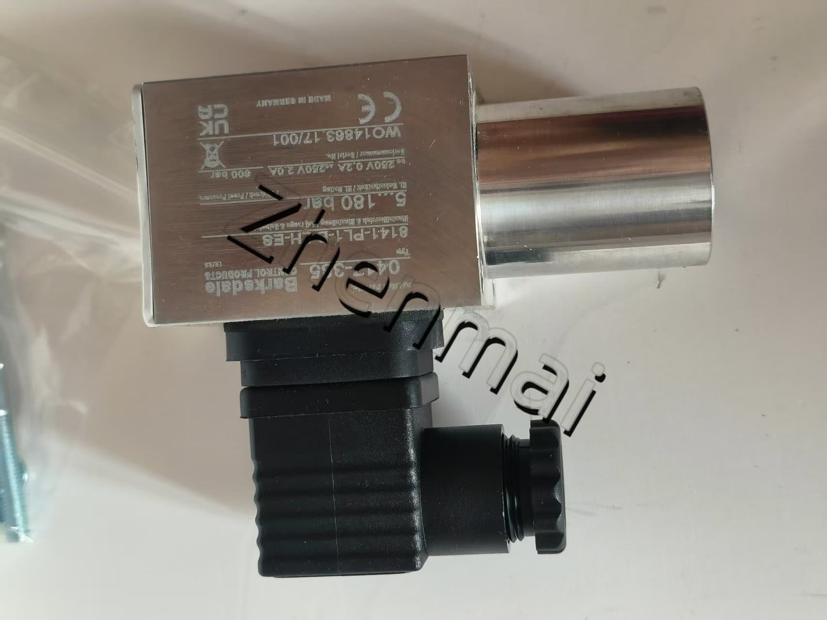 Brand New Original Barksdale 8141-PL1-B-LH-ES 0417-385 Pressure sensor Level switch Flow switch Pressure switch Fast Shipping