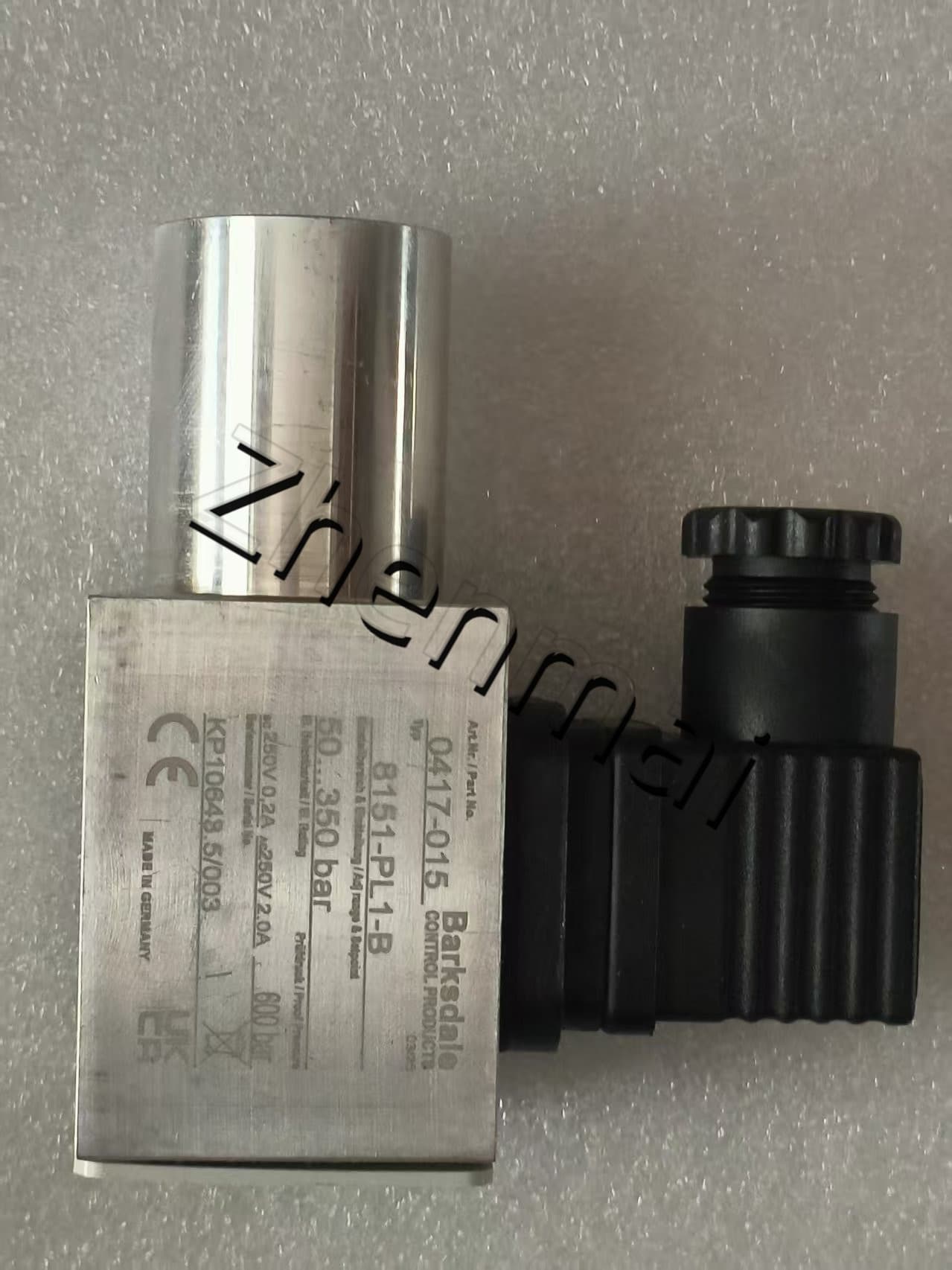 Brand New Original Barksdale 8151-PL1-B 0417-015 Pressure sensor Level switch Flow switch Pressure switch Fast Shipping