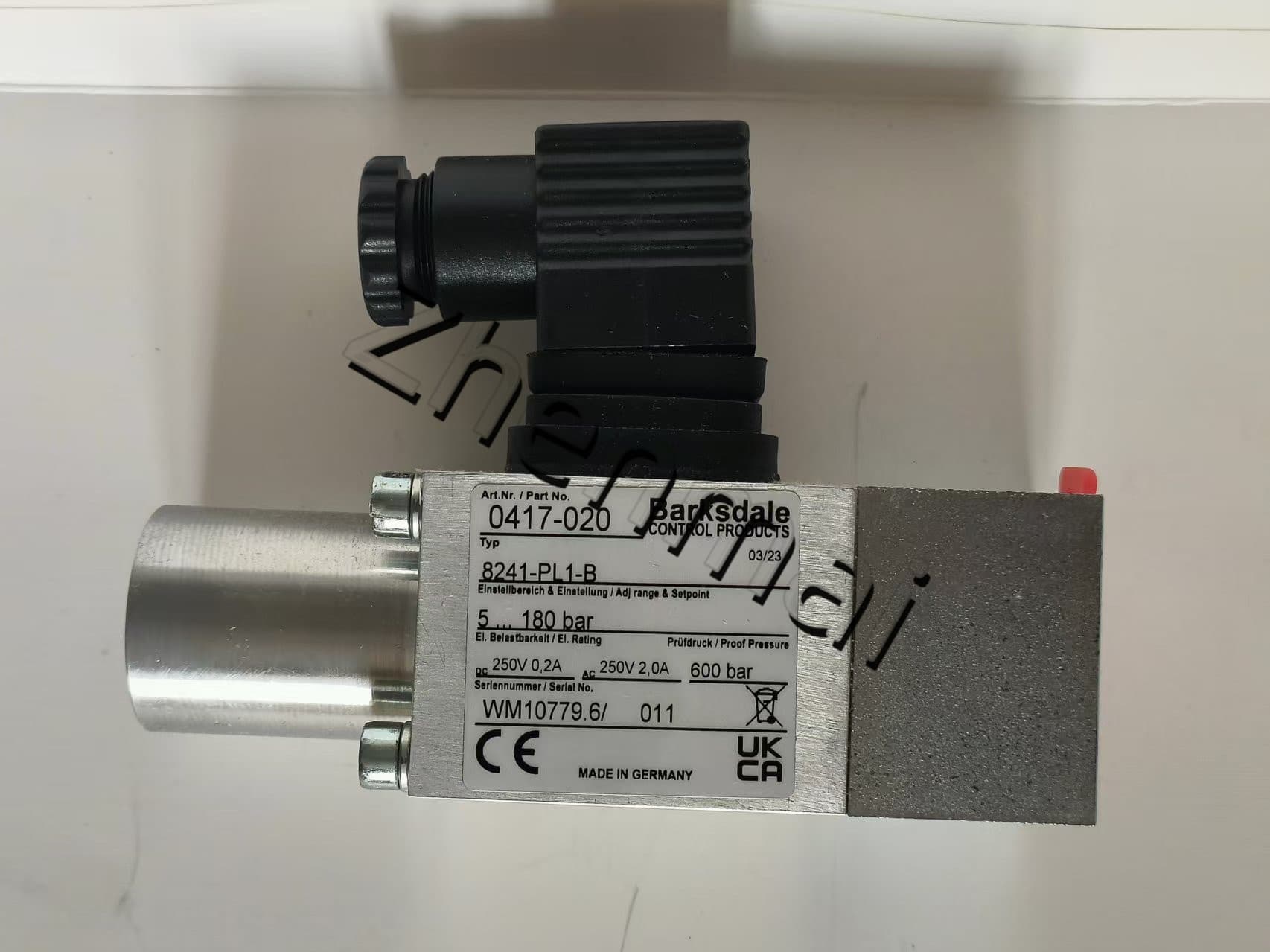Brand New Original Barksdale 8241-PL1-B 0417-020 Pressure sensor Level switch Flow switch Pressure switch Fast Shipping
