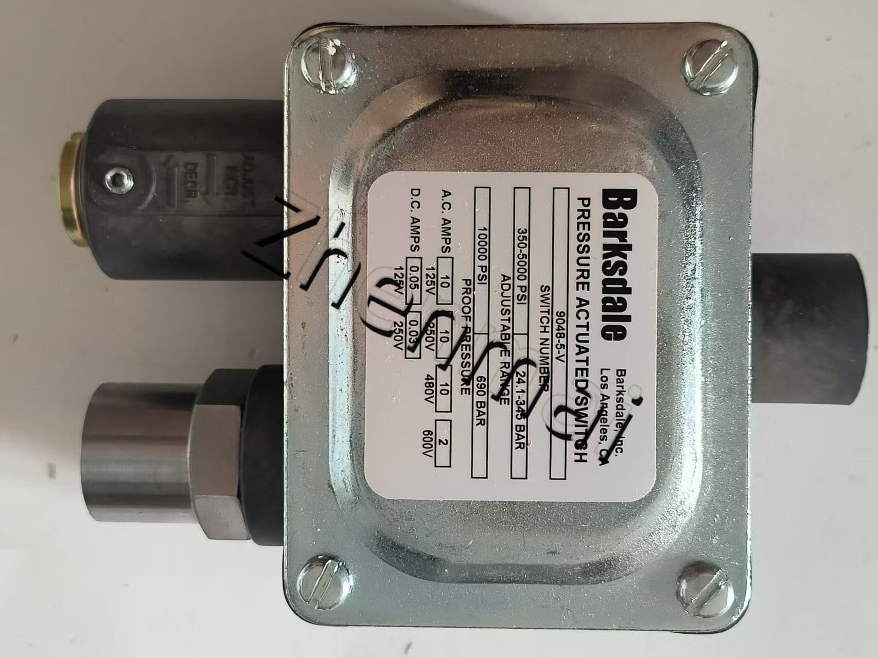 Brand New Original Barksdale 9048-5-V Pressure sensor Level switch Flow switch Pressure switch Fast Shipping