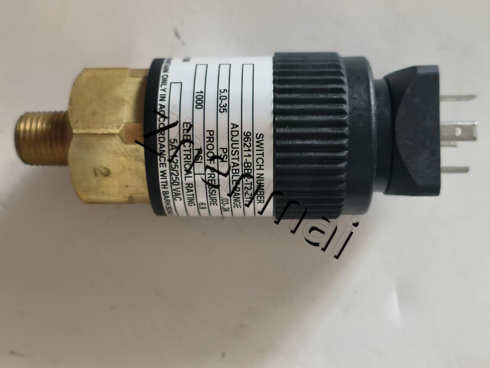 Brand New Original Barksdale 96211-BB2-T2-Z17 Pressure sensor Level switch Flow switch Pressure switch Fast Shipping
