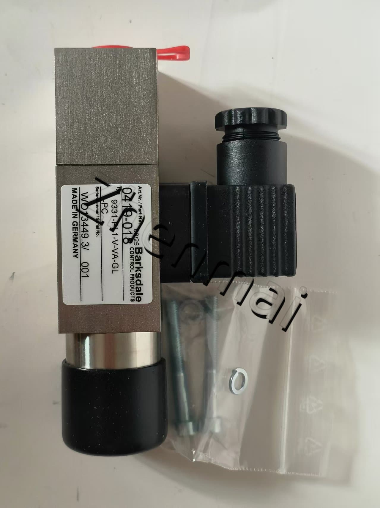 Brand New Original Barksdale 99331-PL1-V-VA-GL-PC  0419-018 Pressure sensor Level switch Flow switch Pressure switch Fast Shipping