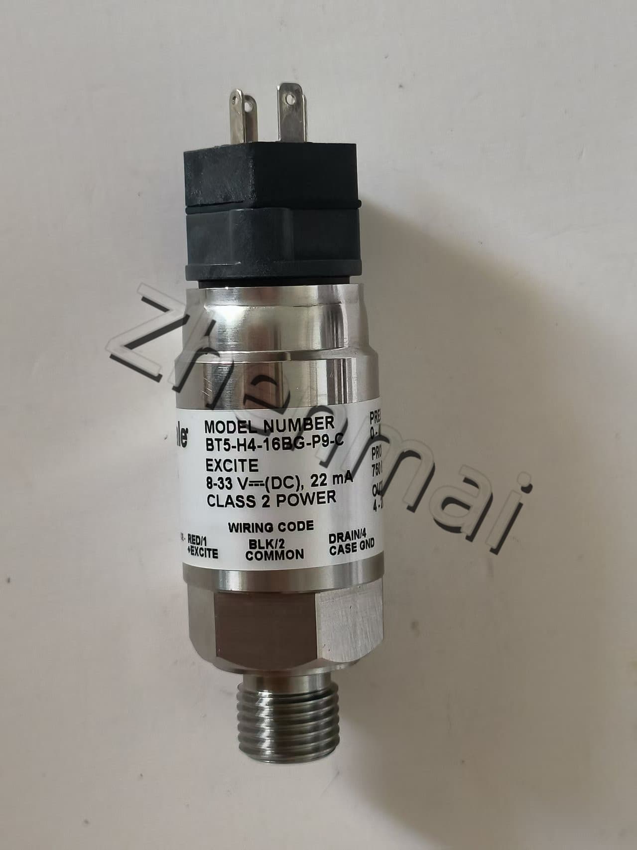 Brand New Original Barksdale BT5-H4-16BG-P9-C Pressure sensor Level switch Flow switch Pressure switch Fast Shipping