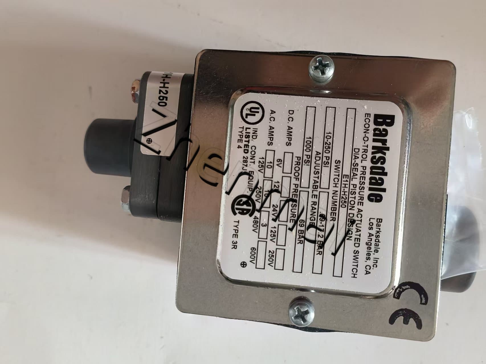 Brand New Original Barksdale E1H-H250 Pressure sensor Level switch Flow switch Pressure switch Fast Shipping