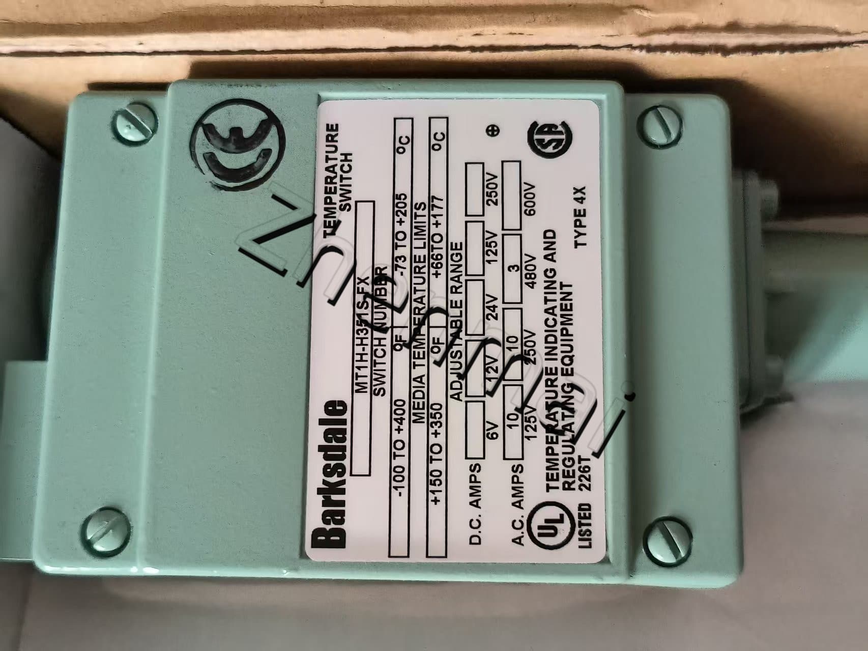 Brand New Original Barksdale MT1H-H351S-FX Pressure sensor Level switch Flow switch Pressure switch Fast Shipping