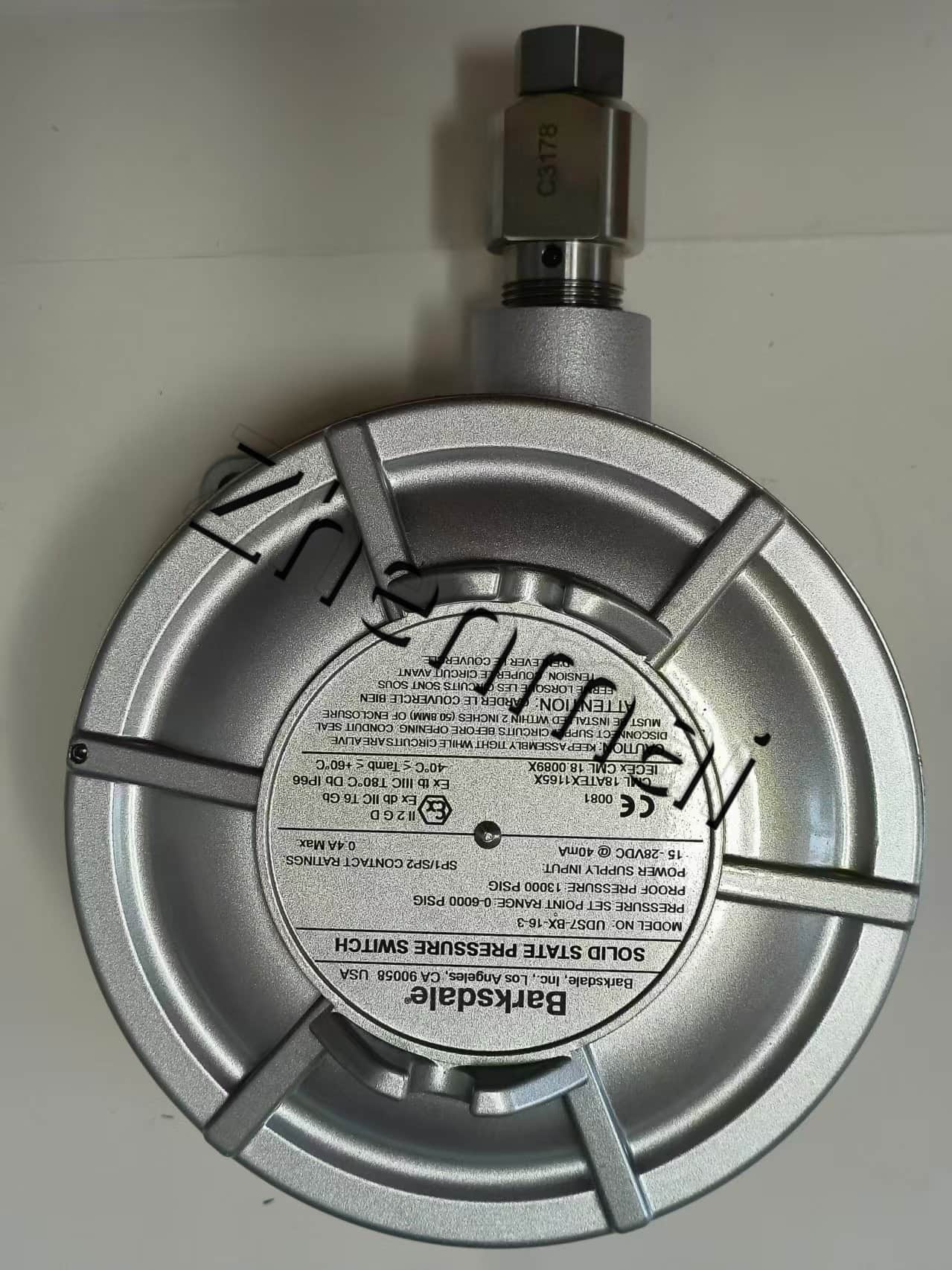 Brand New Original Barksdale UDS7-BX-16-3 0427U002 Pressure sensor Level switch Flow switch Pressure switch Fast Shipping