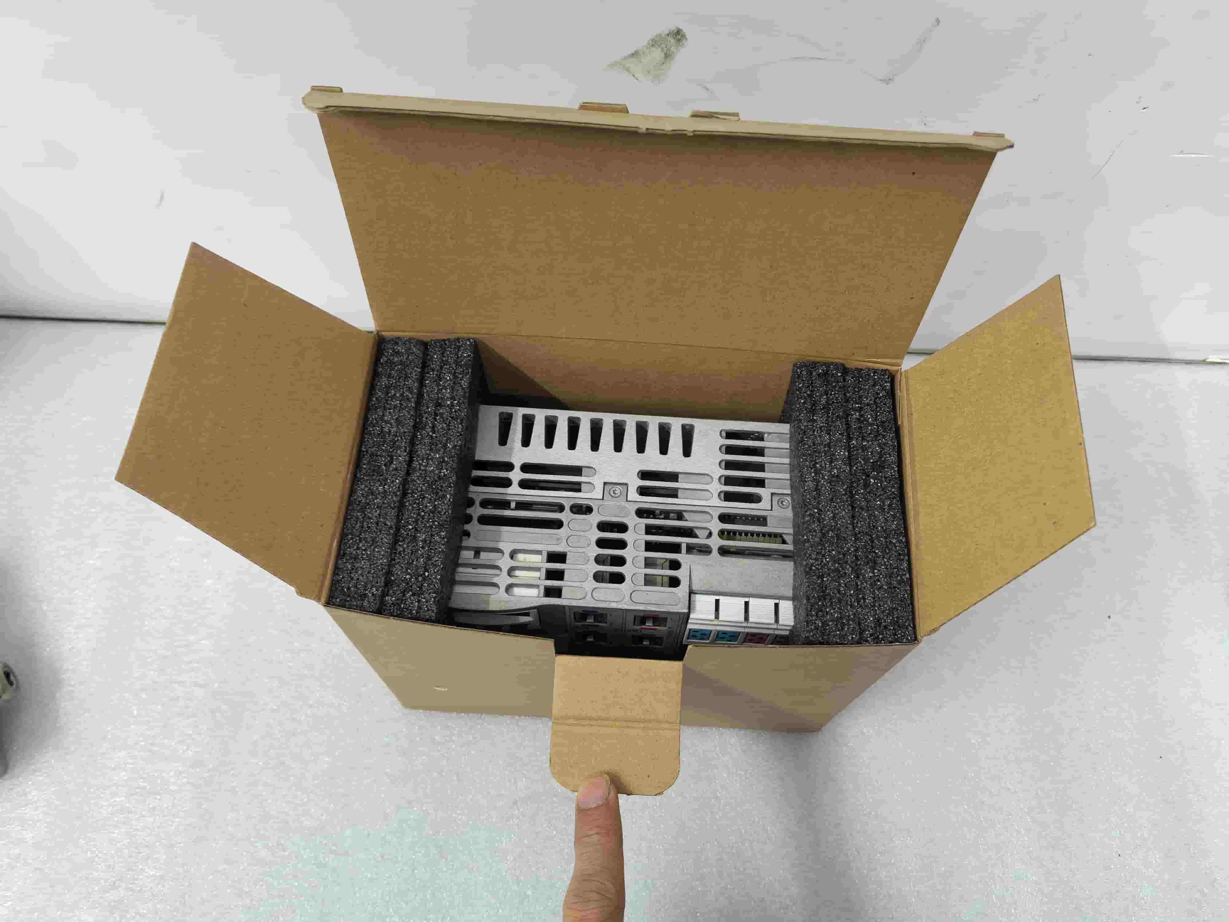 Brand New Original Bosch Rexroth Servo drive CML45.1-3P-504-NA-NNNN-NW Servo Motor Fast Shipping