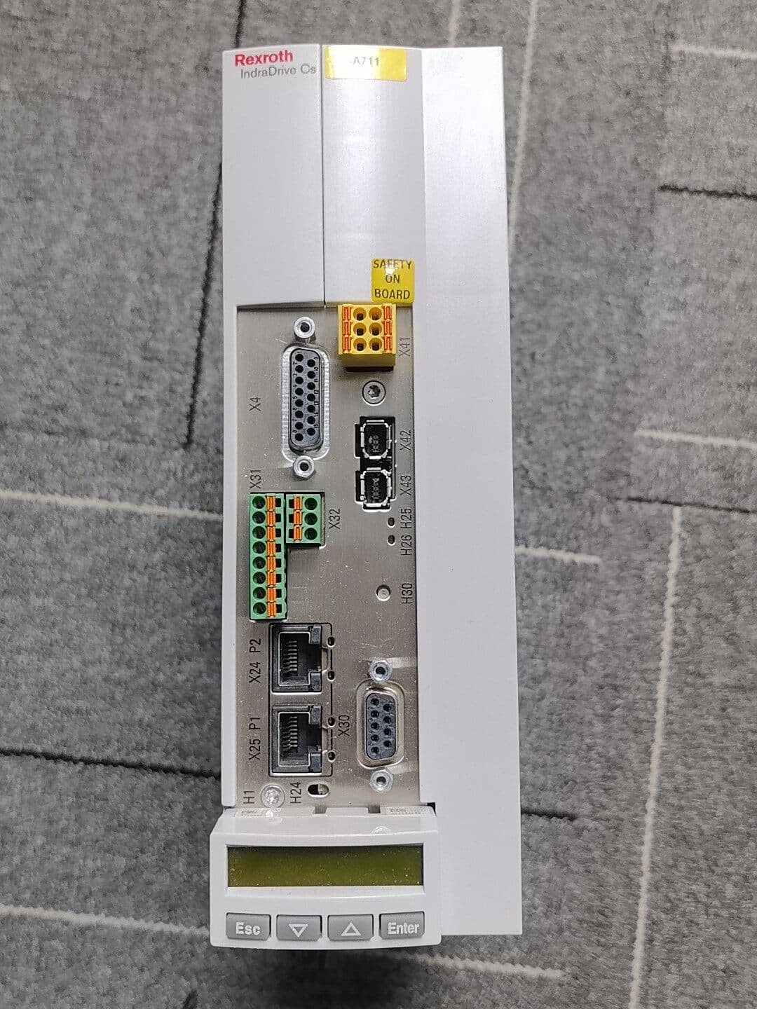 Brand New Original Bosch Rexroth Servo drive HCS01.1E-W0018-A-03-B-ET-EC-EP-S4-NN-FW Servo Motor Fast Shipping