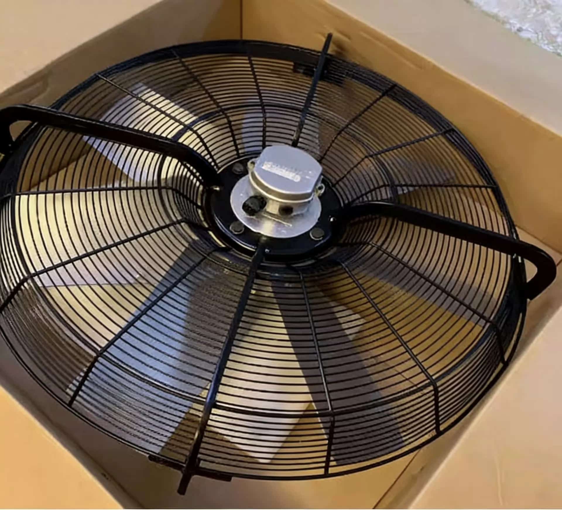 Brand-New ZIEHL-ABEGG FB045-VDK.4F.V4L Centrifugal Fan Compact Axial Fan Fast Shipping