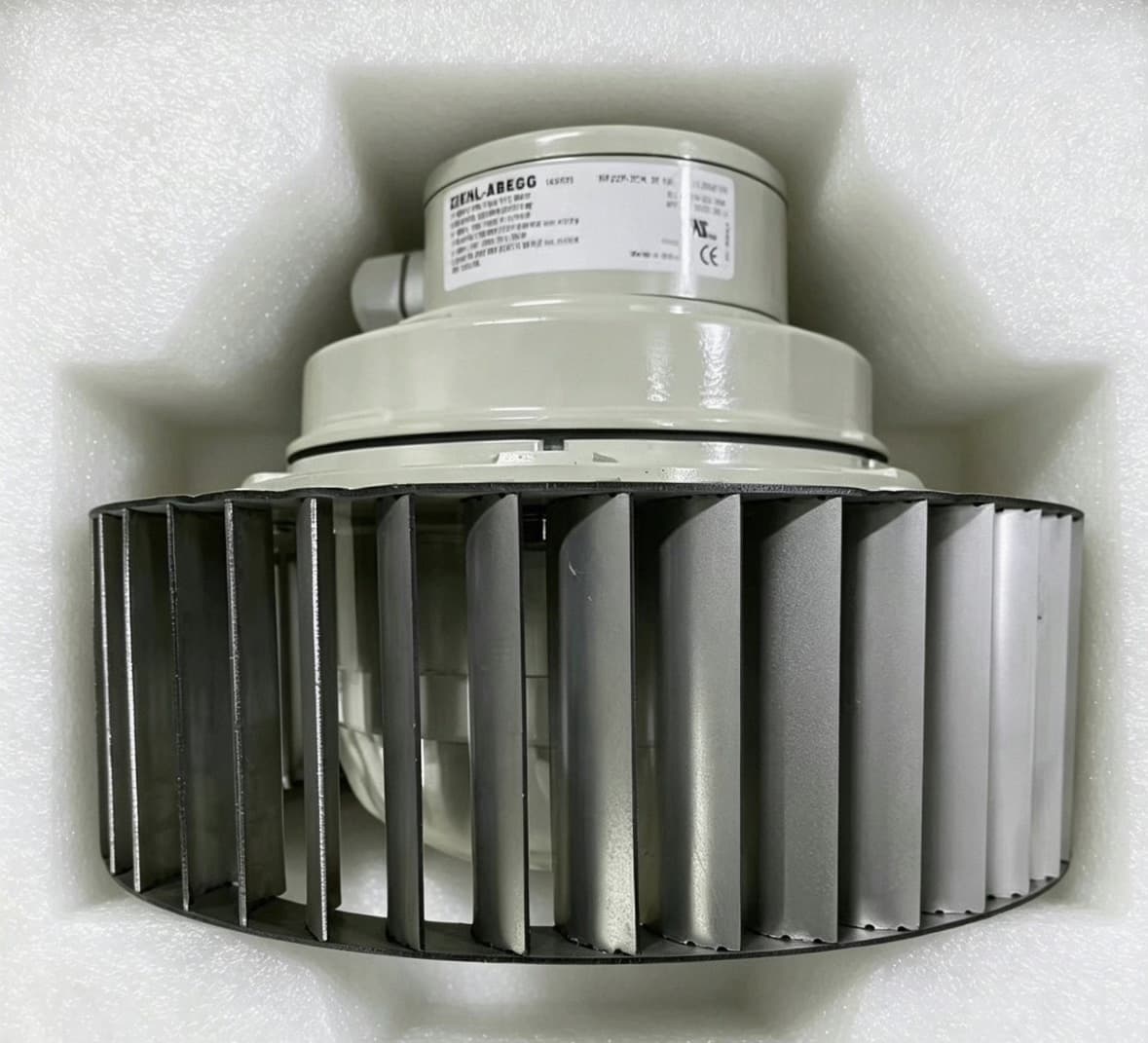 Brand-New ZIEHL-ABEGG RF22P-2DK.3F.5R Centrifugal Fan Compact Axial Fan Fast Shipping