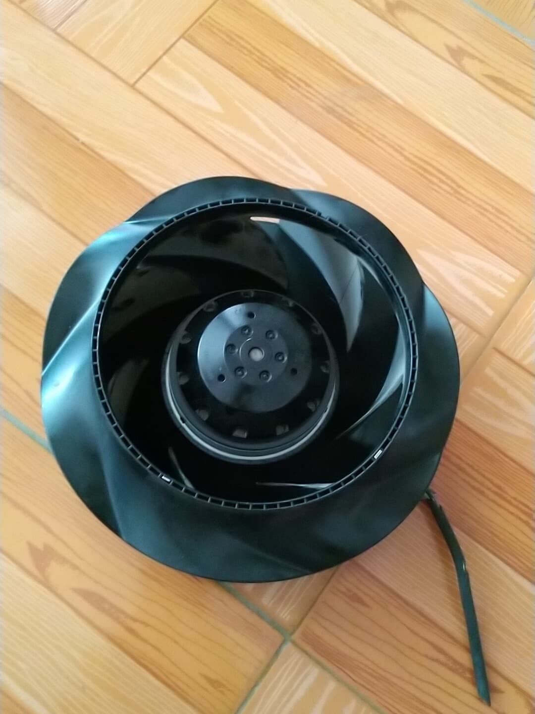 ebm-papst Centrifugal Fan R2E225-RA92-09 (VBS0225R2MGS) – Cooling Fan for Disinfection Cabinets Brand-New Original