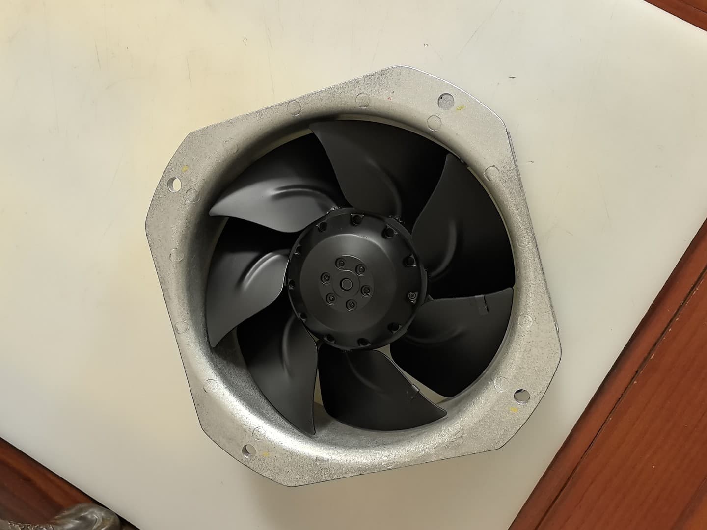 ebm-papst W2E200-HK38-C01 (Germany) Cabinet/Enclosure Ventilation and Cooling Fan for PV Inverters Brand-New Original
